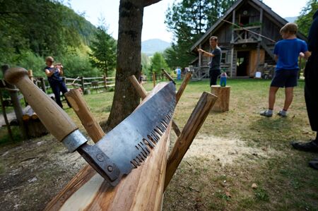 52. Lučki dan_Od štanta do štanta. Vlcerske igre (Vlcerska bajta, DU Luče)